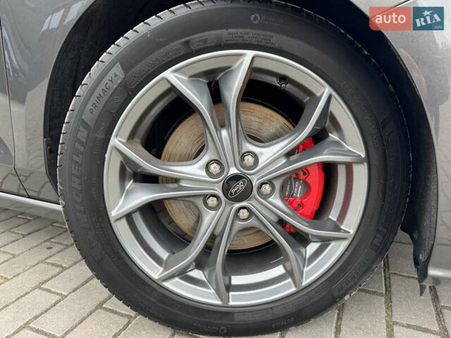 Серый Форд Фокус, объемом двигателя 2 л и пробегом 215 тыс. км за 16034 $, фото 55 на Automoto.ua