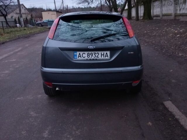 Серый Форд Фокус, объемом двигателя 1.8 л и пробегом 214 тыс. км за 2300 $, фото 5 на Automoto.ua