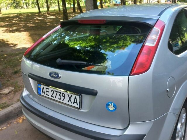 Серый Форд Фокус, объемом двигателя 1.6 л и пробегом 194 тыс. км за 4199 $, фото 1 на Automoto.ua