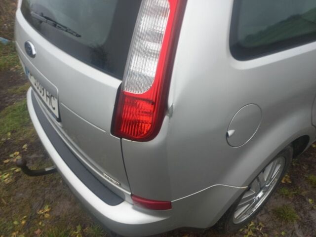 Серый Форд Фокус, объемом двигателя 1.6 л и пробегом 150 тыс. км за 4500 $, фото 1 на Automoto.ua