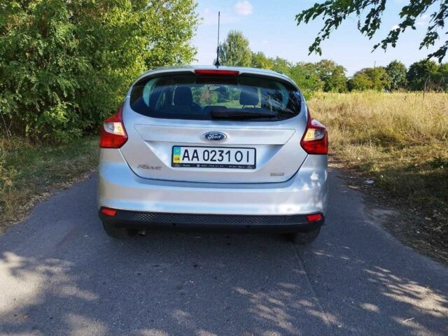 Серый Форд Фокус, объемом двигателя 1 л и пробегом 83 тыс. км за 6900 $, фото 7 на Automoto.ua