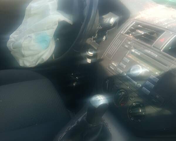 Серый Форд Фокус, объемом двигателя 1.6 л и пробегом 265 тыс. км за 700 $, фото 18 на Automoto.ua