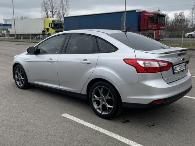 Серый Форд Фокус, объемом двигателя 2 л и пробегом 290 тыс. км за 7400 $, фото 3 на Automoto.ua