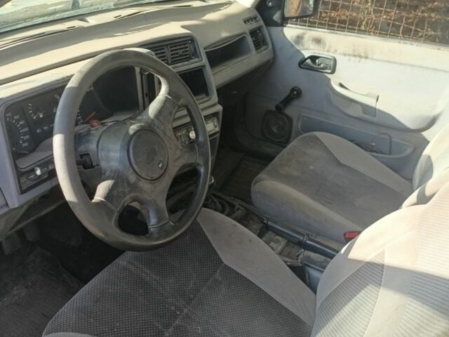 Серый Форд Фокус, объемом двигателя 0 л и пробегом 126 тыс. км за 456 $, фото 4 на Automoto.ua