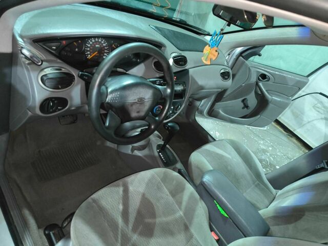 Серый Форд Фокус, объемом двигателя 2 л и пробегом 178 тыс. км за 3200 $, фото 10 на Automoto.ua