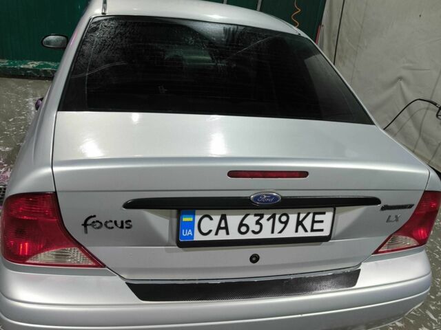 Серый Форд Фокус, объемом двигателя 2 л и пробегом 178 тыс. км за 3200 $, фото 2 на Automoto.ua