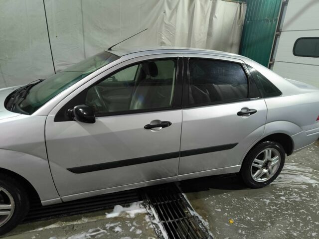 Серый Форд Фокус, объемом двигателя 2 л и пробегом 178 тыс. км за 3200 $, фото 4 на Automoto.ua