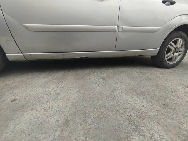 Серый Форд Фокус, объемом двигателя 2 л и пробегом 220 тыс. км за 1900 $, фото 7 на Automoto.ua