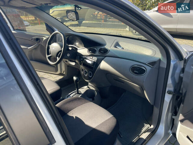 Серый Форд Фокус, объемом двигателя 1.99 л и пробегом 200 тыс. км за 2650 $, фото 10 на Automoto.ua