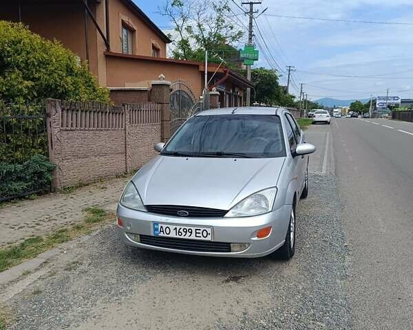 Серый Форд Фокус, объемом двигателя 2 л и пробегом 340 тыс. км за 2800 $, фото 4 на Automoto.ua