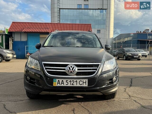 Серый Форд Фокус, объемом двигателя 2 л и пробегом 290 тыс. км за 1200 $, фото 4 на Automoto.ua