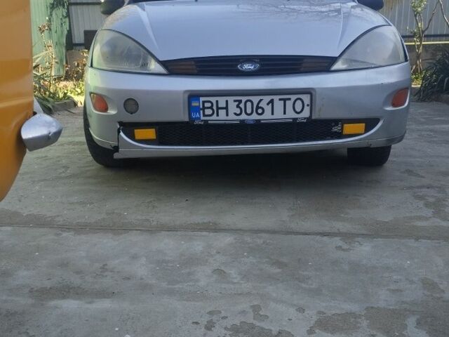 Серый Форд Фокус, объемом двигателя 1.8 л и пробегом 10 тыс. км за 2200 $, фото 6 на Automoto.ua