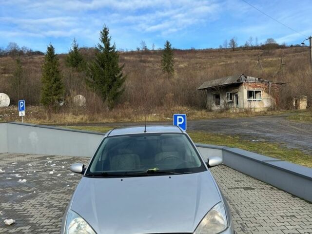 Серый Форд Фокус, объемом двигателя 1.6 л и пробегом 170 тыс. км за 1700 $, фото 1 на Automoto.ua