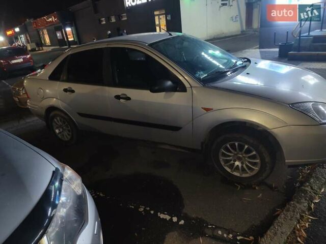 Серый Форд Фокус, объемом двигателя 1.8 л и пробегом 240 тыс. км за 2800 $, фото 7 на Automoto.ua