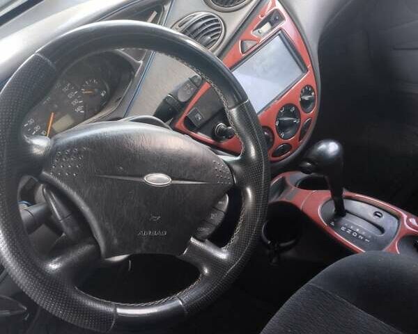 Серый Форд Фокус, объемом двигателя 1.99 л и пробегом 350 тыс. км за 3000 $, фото 2 на Automoto.ua