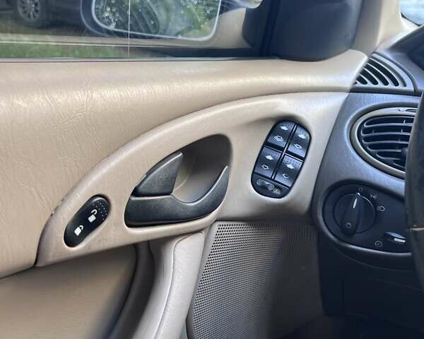 Сірий Форд Фокус, об'ємом двигуна 2 л та пробігом 256 тис. км за 2700 $, фото 6 на Automoto.ua