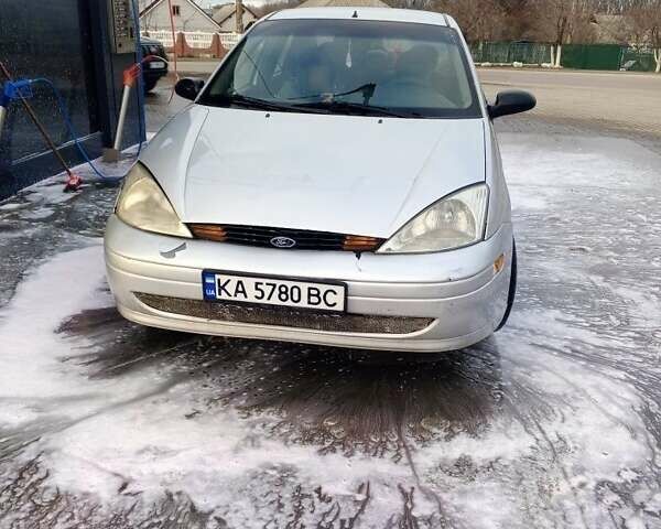 Сірий Форд Фокус, об'ємом двигуна 2 л та пробігом 325 тис. км за 1750 $, фото 5 на Automoto.ua