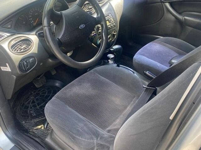 Сірий Форд Фокус, об'ємом двигуна 2 л та пробігом 210 тис. км за 2300 $, фото 2 на Automoto.ua