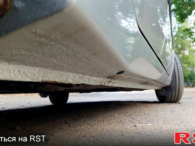 Серый Форд Фокус, объемом двигателя 1.6 л и пробегом 93 тыс. км за 3900 $, фото 8 на Automoto.ua