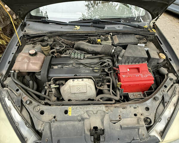 Серый Форд Фокус, объемом двигателя 2 л и пробегом 189 тыс. км за 3000 $, фото 12 на Automoto.ua