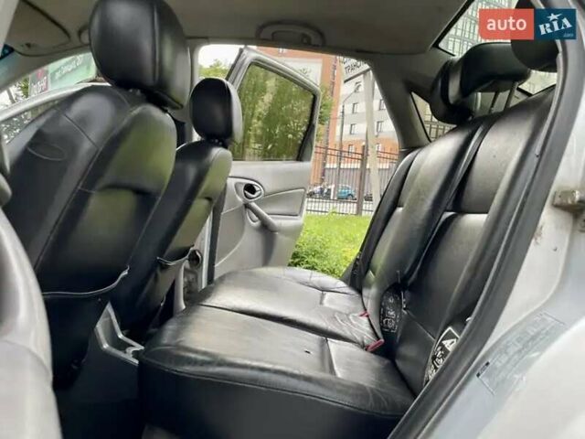 Форд Фокус 2002 в Ивано-Франковске на Automoto.ua Серый Форд Фокус, объемом двигателя 2 л и пробегом 148 тыс. км за 2650 $, фото 17 на Automoto.ua