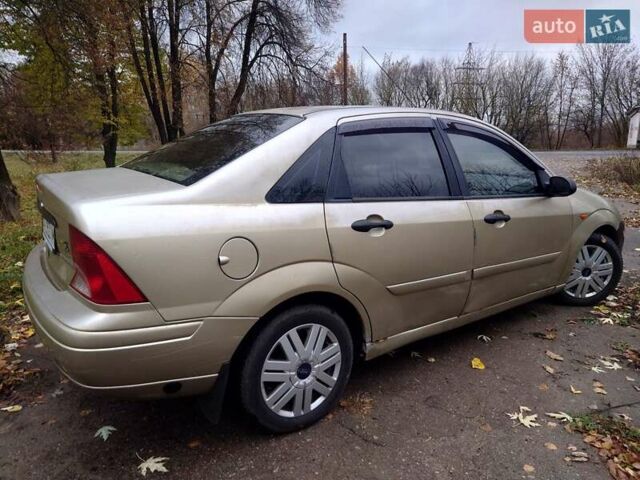 Серый Форд Фокус, объемом двигателя 1.99 л и пробегом 239 тыс. км за 2250 $, фото 1 на Automoto.ua