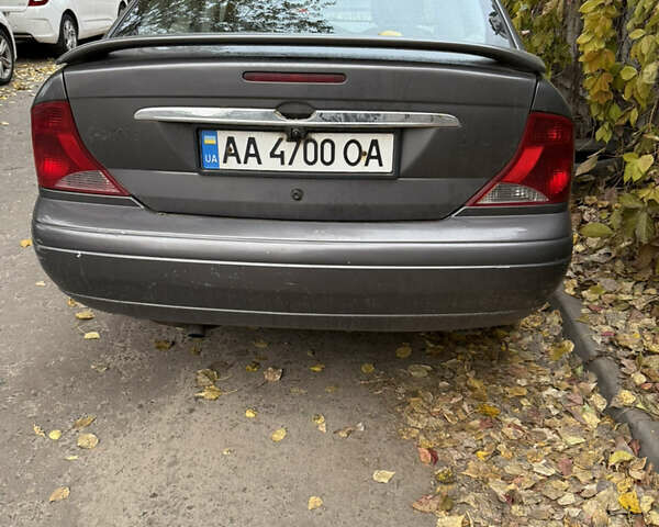 Серый Форд Фокус, объемом двигателя 2 л и пробегом 189 тыс. км за 3000 $, фото 7 на Automoto.ua