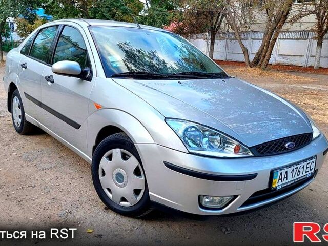 Серый Форд Фокус, объемом двигателя 1.6 л и пробегом 93 тыс. км за 3900 $, фото 2 на Automoto.ua
