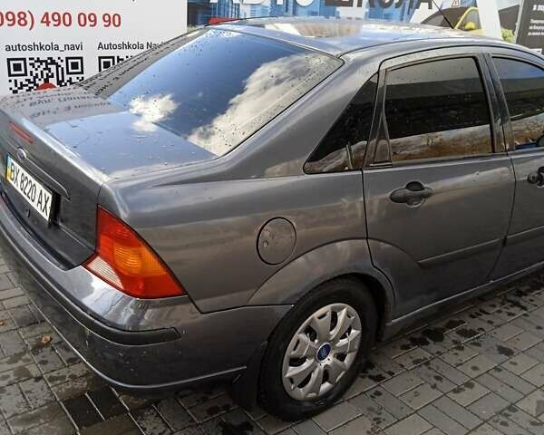 Форд Фокус 2002 в Хмельницком на Automoto.ua Серый Форд Фокус, объемом двигателя 1.8 л и пробегом 198 тыс. км за 2100 $, фото 6 на Automoto.ua