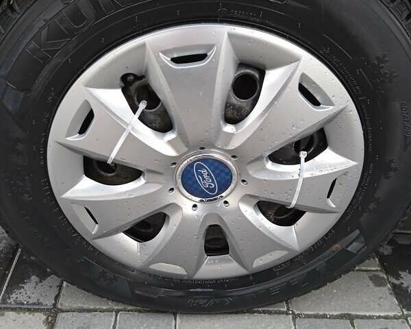 Форд Фокус 2002 в Хмельницком на Automoto.ua Серый Форд Фокус, объемом двигателя 1.8 л и пробегом 198 тыс. км за 2100 $, фото 7 на Automoto.ua