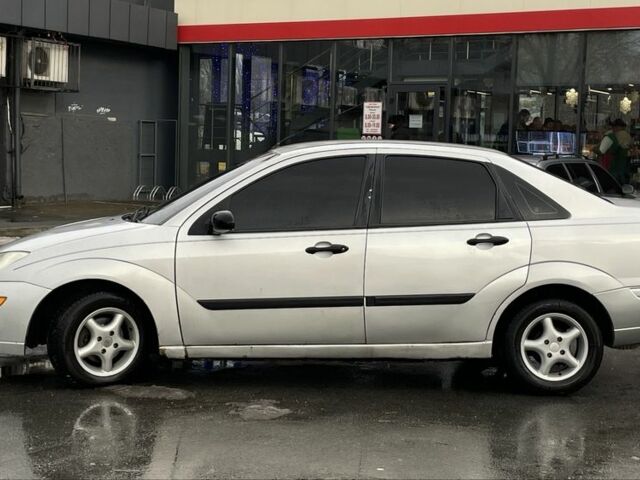 Сірий Форд Фокус, об'ємом двигуна 2 л та пробігом 150 тис. км за 3200 $, фото 4 на Automoto.ua