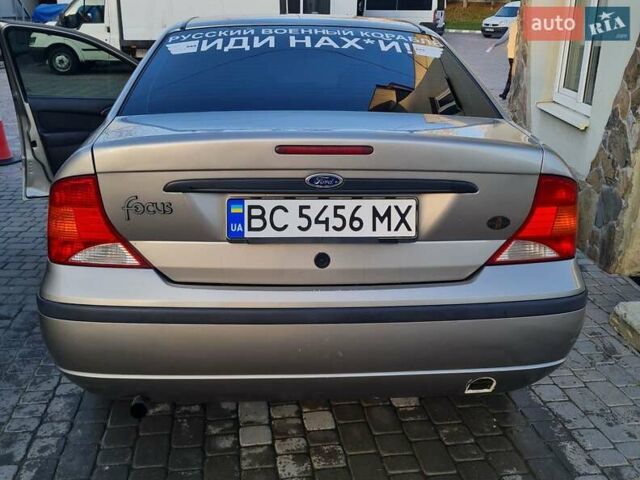 Серый Форд Фокус, объемом двигателя 1.6 л и пробегом 381 тыс. км за 3799 $, фото 1 на Automoto.ua