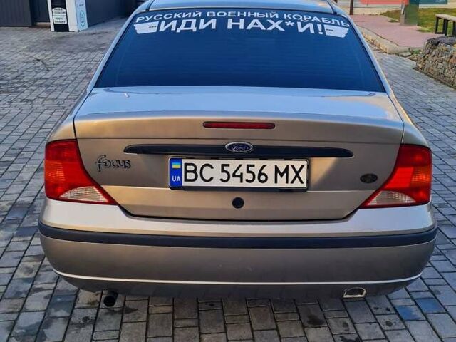 Серый Форд Фокус, объемом двигателя 1.6 л и пробегом 381 тыс. км за 3799 $, фото 5 на Automoto.ua