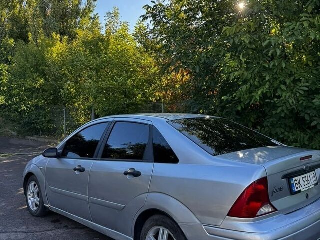 Сірий Форд Фокус, об'ємом двигуна 2 л та пробігом 157 тис. км за 3100 $, фото 1 на Automoto.ua