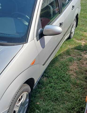 Серый Форд Фокус, объемом двигателя 1.6 л и пробегом 150 тыс. км за 3650 $, фото 1 на Automoto.ua