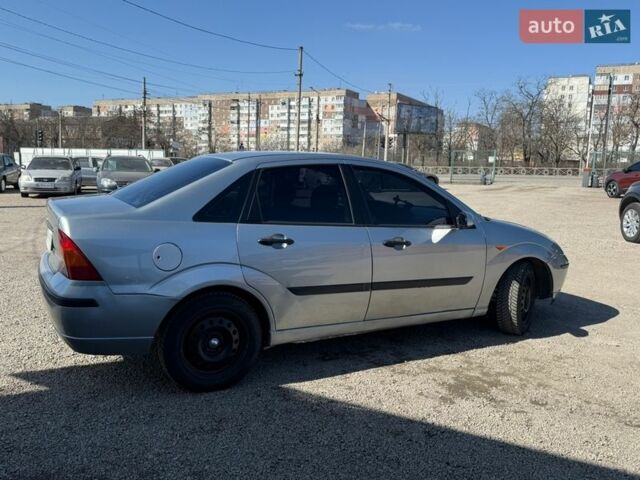 Серый Форд Фокус, объемом двигателя 1.6 л и пробегом 240 тыс. км за 3300 $, фото 2 на Automoto.ua