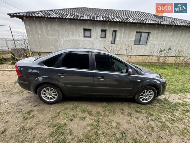 Сірий Форд Фокус, об'ємом двигуна 1.6 л та пробігом 290 тис. км за 3500 $, фото 1 на Automoto.ua