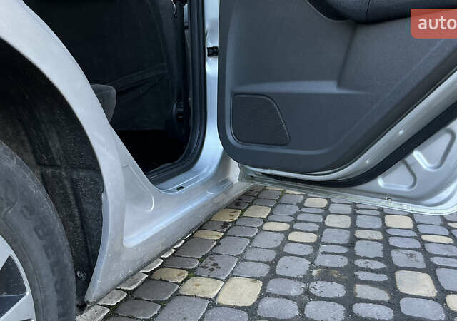 Форд Фокус 2005 в Виннице на Automoto.ua Серый Форд Фокус, объемом двигателя 1.6 л и пробегом 310 тыс. км за 3899 $, фото 33 на Automoto.ua