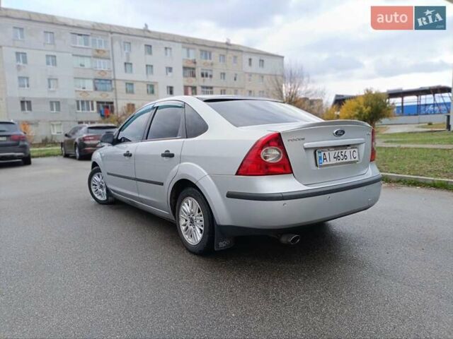 Форд Фокус 2005 у Києві на Automoto.ua Сірий Форд Фокус, об'ємом двигуна 1.56 л та пробігом 223 тис. км за 4900 $, фото 9 на Automoto.ua