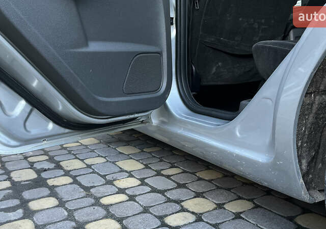 Форд Фокус 2005 в Виннице на Automoto.ua Серый Форд Фокус, объемом двигателя 1.6 л и пробегом 310 тыс. км за 3899 $, фото 32 на Automoto.ua