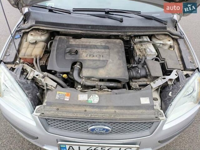 Форд Фокус 2005 у Києві на Automoto.ua Сірий Форд Фокус, об'ємом двигуна 1.56 л та пробігом 223 тис. км за 4900 $, фото 5 на Automoto.ua