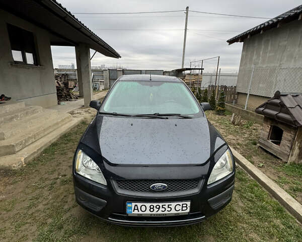 Сірий Форд Фокус, об'ємом двигуна 1.6 л та пробігом 290 тис. км за 3500 $, фото 2 на Automoto.ua