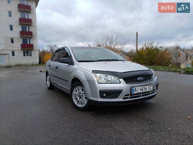 Форд Фокус 2005 у Києві на Automoto.ua Сірий Форд Фокус, об'ємом двигуна 1.56 л та пробігом 223 тис. км за 4900 $, фото 7 на Automoto.ua