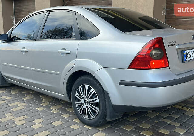 Форд Фокус 2005 в Виннице на Automoto.ua Серый Форд Фокус, объемом двигателя 1.6 л и пробегом 310 тыс. км за 3899 $, фото 12 на Automoto.ua