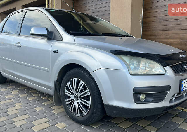 Форд Фокус 2005 в Виннице на Automoto.ua Серый Форд Фокус, объемом двигателя 1.6 л и пробегом 310 тыс. км за 3899 $, фото 11 на Automoto.ua