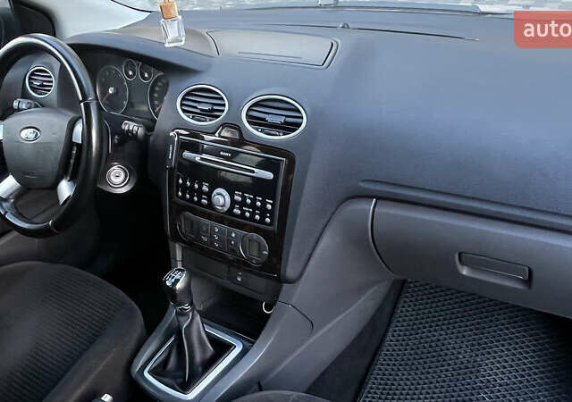 Форд Фокус 2005 в Виннице на Automoto.ua Серый Форд Фокус, объемом двигателя 1.6 л и пробегом 310 тыс. км за 3899 $, фото 22 на Automoto.ua