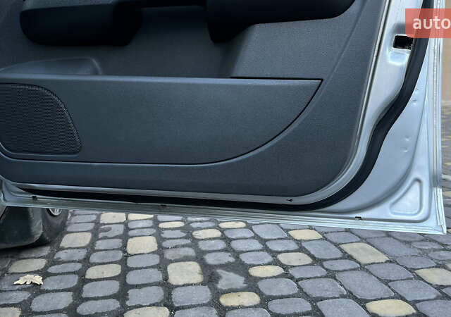 Форд Фокус 2005 в Виннице на Automoto.ua Серый Форд Фокус, объемом двигателя 1.6 л и пробегом 310 тыс. км за 3899 $, фото 27 на Automoto.ua