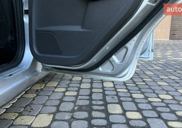 Форд Фокус 2005 в Виннице на Automoto.ua Серый Форд Фокус, объемом двигателя 1.6 л и пробегом 310 тыс. км за 3899 $, фото 28 на Automoto.ua