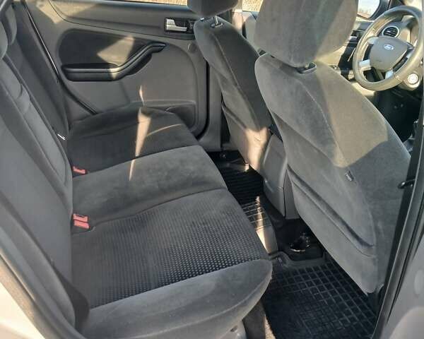 Сірий Форд Фокус, об'ємом двигуна 1.6 л та пробігом 291 тис. км за 4500 $, фото 34 на Automoto.ua