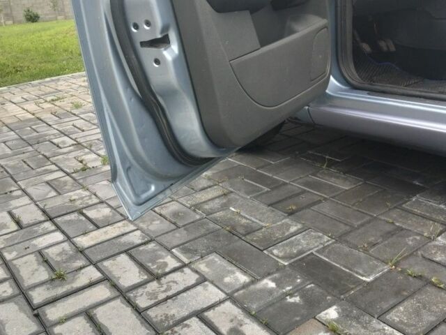 Сірий Форд Фокус, об'ємом двигуна 1.8 л та пробігом 246 тис. км за 4600 $, фото 5 на Automoto.ua